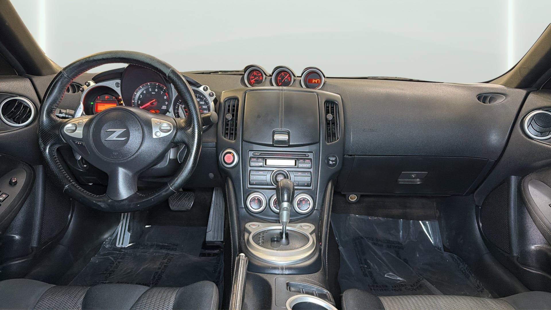 Used 2014 Nissan 370Z Coupe RWD image 14