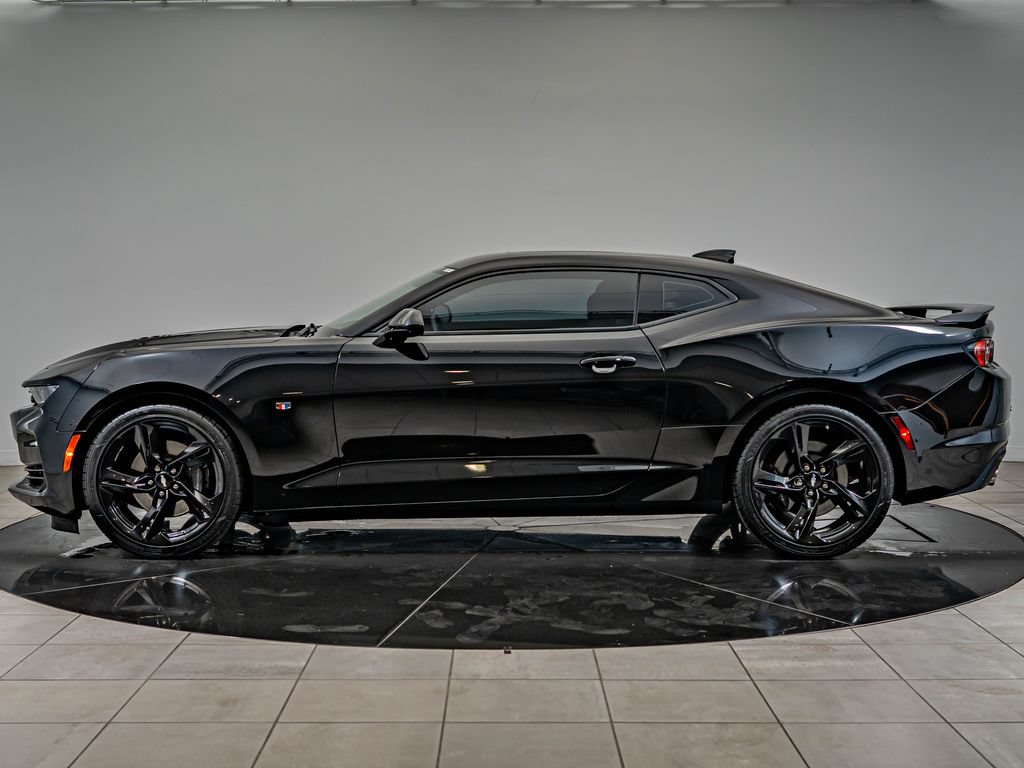 Used 2019 Chevrolet Camaro SS RWD image 8