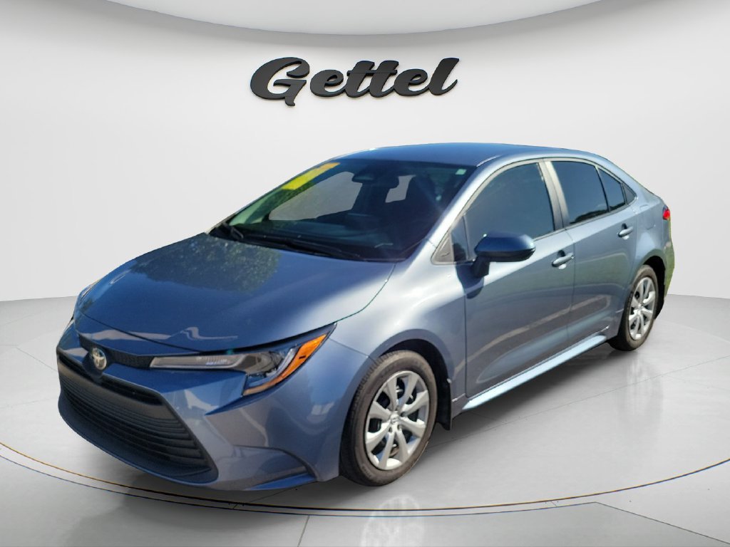 Certified 2025 Toyota Corolla LE FWD image 1