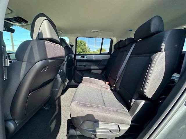Used 2026 Hyundai Santa Fe SE AWD/4WD image 10