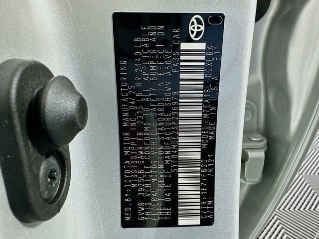 Certified 2025 Toyota Corolla LE image 30