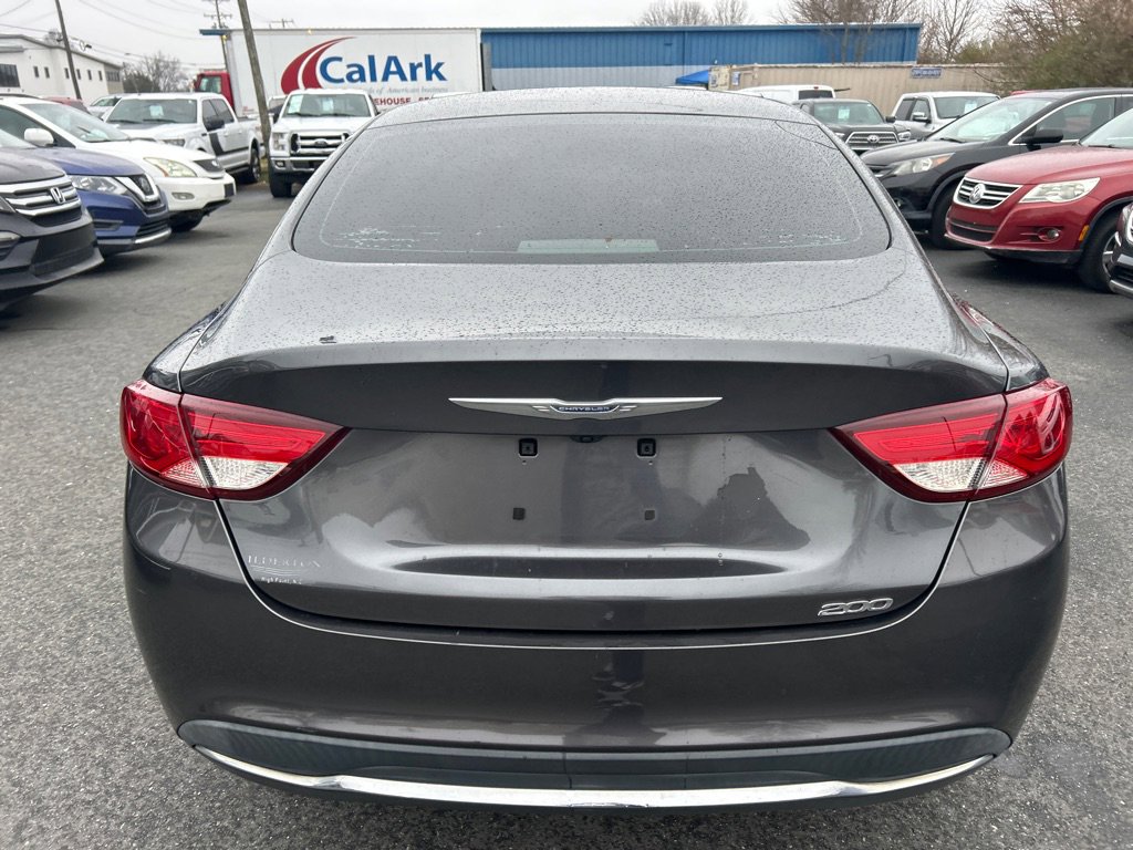 Used 2016 Chrysler 200 Limited image 6
