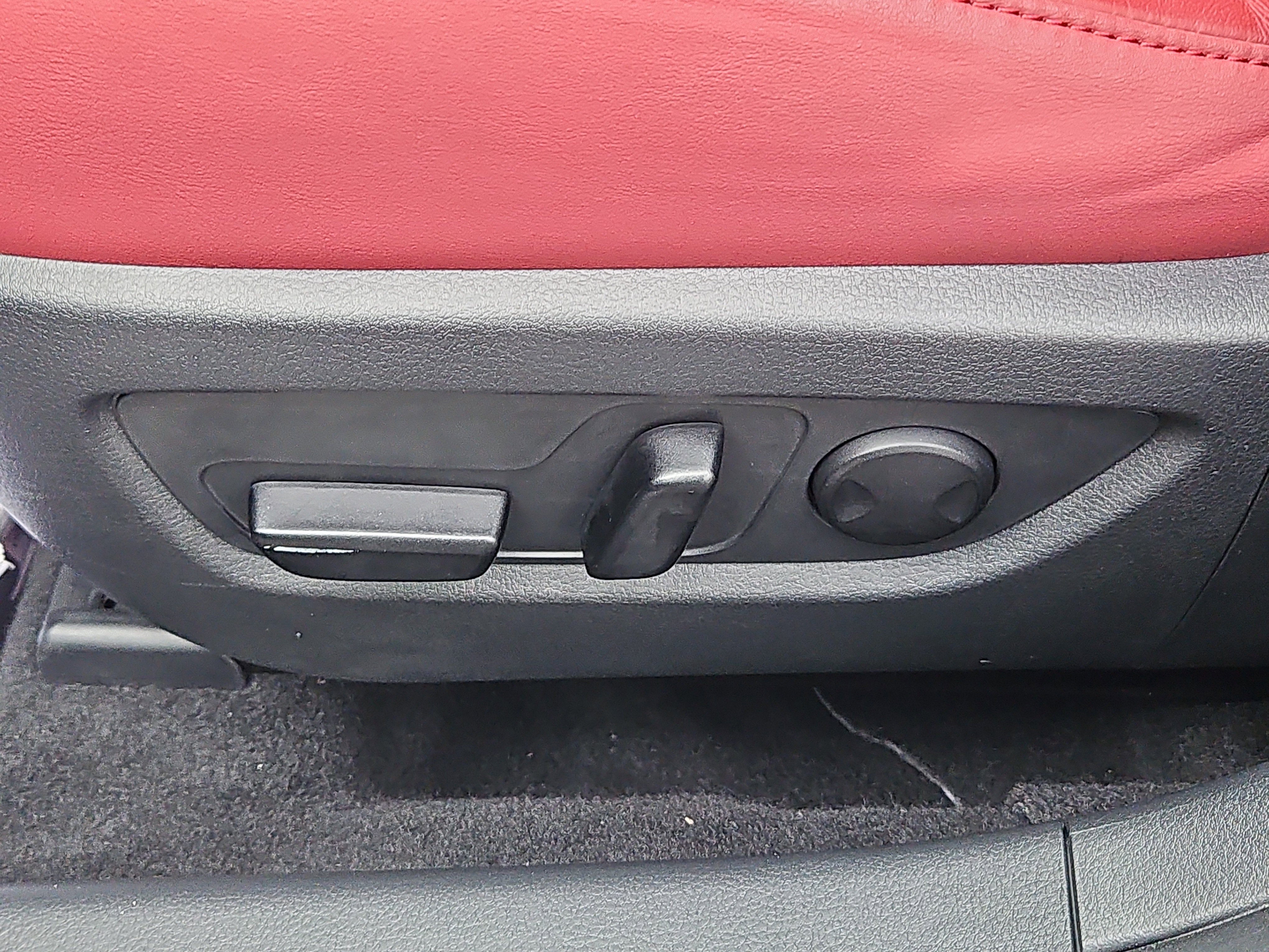 Certified 2025 MAZDA CX-30 AWD 2.5 S w/ Preferred Package image 13