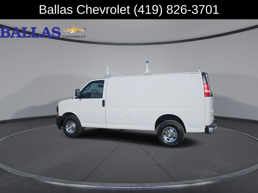 Used 2017 Chevrolet Express 2500 image 6