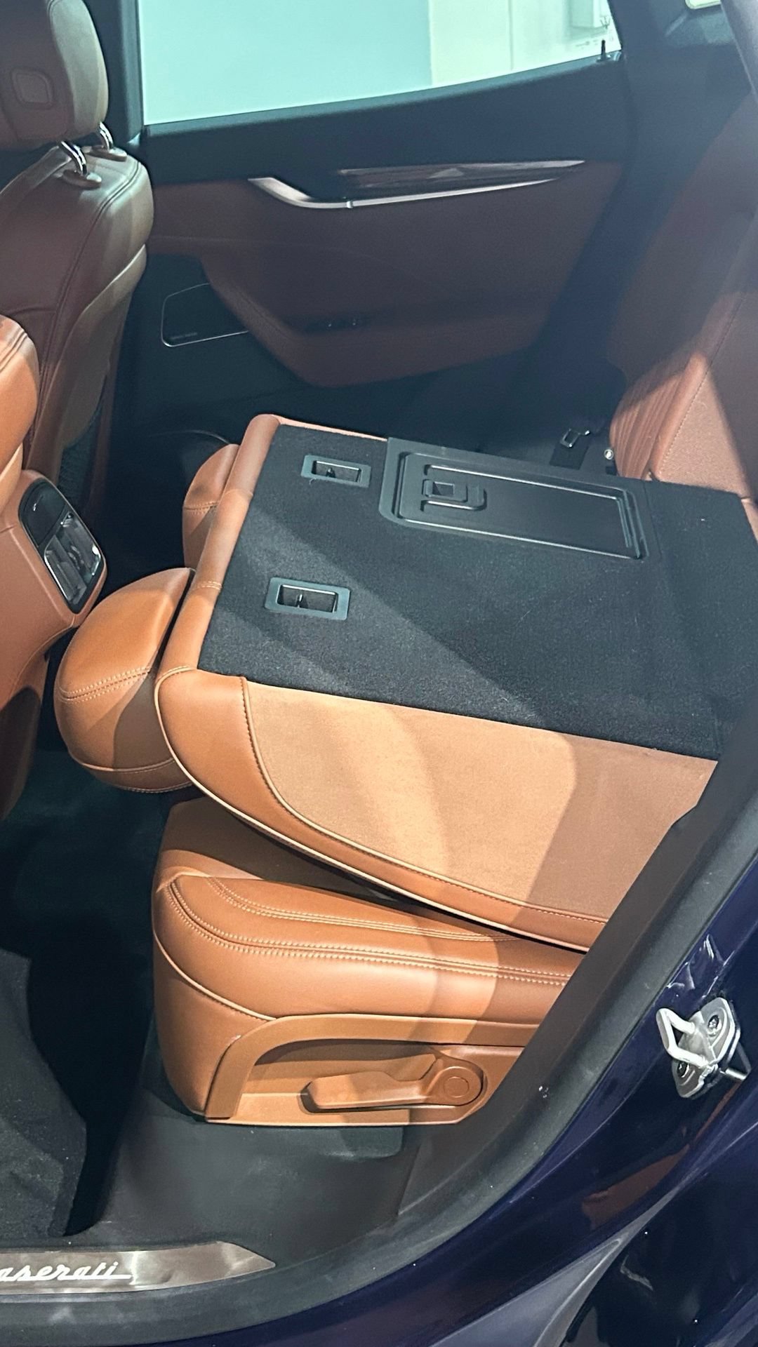 Used 2019 Maserati Levante GranLusso AWD/4WD image 55