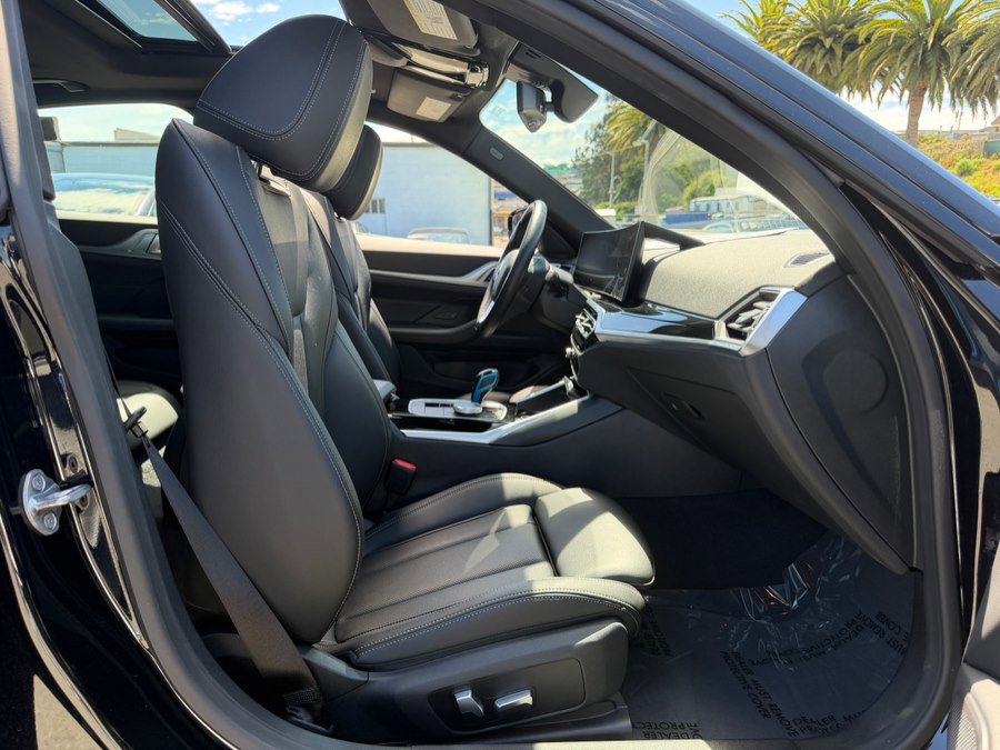 Used 2022 BMW i4 eDrive40 w/ Premium Package RWD image 40