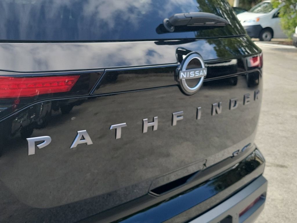 New 2026 Nissan Pathfinder SL AWD/4WD image 10
