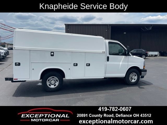 Used 2020 Chevrolet Express 3500 w/ Power Convenience Package RWD image 6