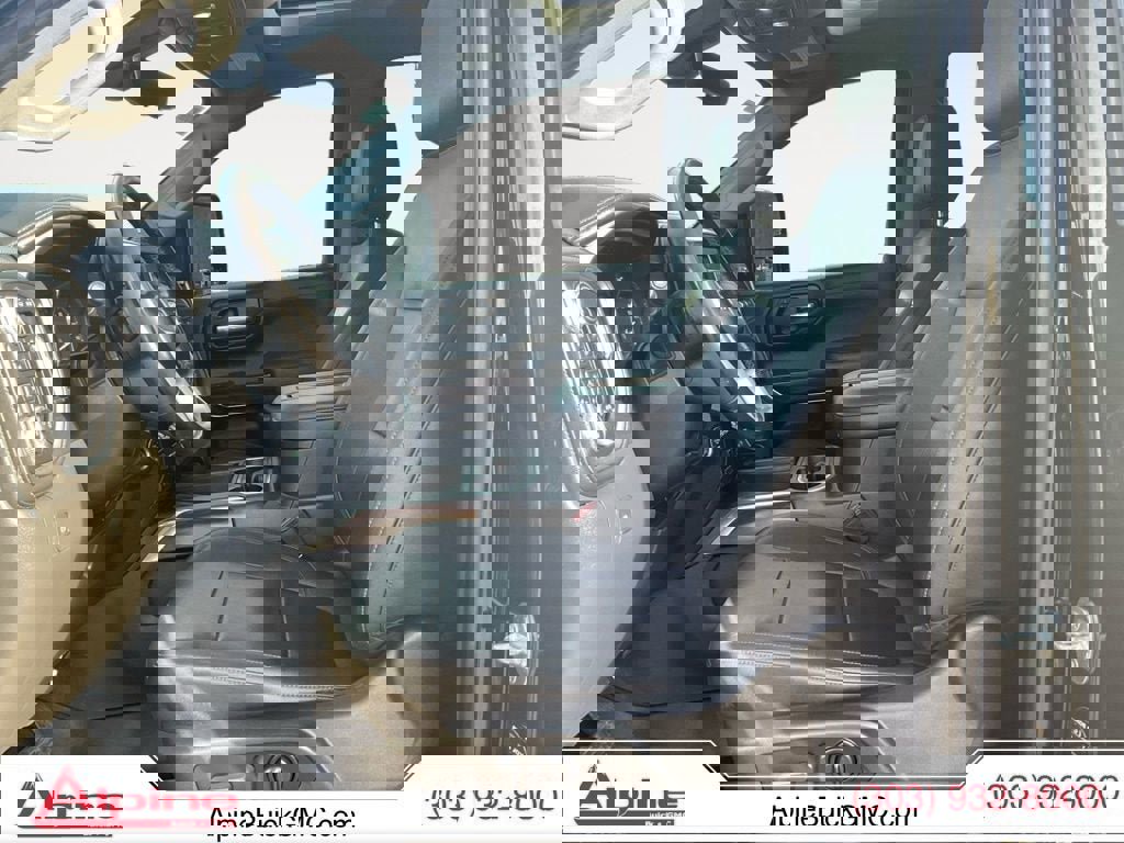 Used 2022 GMC Sierra 1500 SLT w/ SLT Premium Plus Package image 9