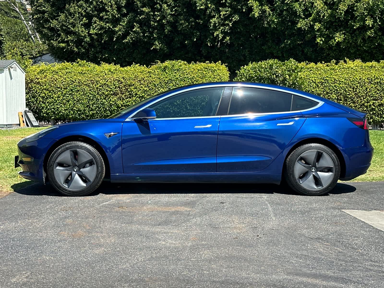 Used 2020 Tesla Model 3 Standard Range Plus RWD image 2