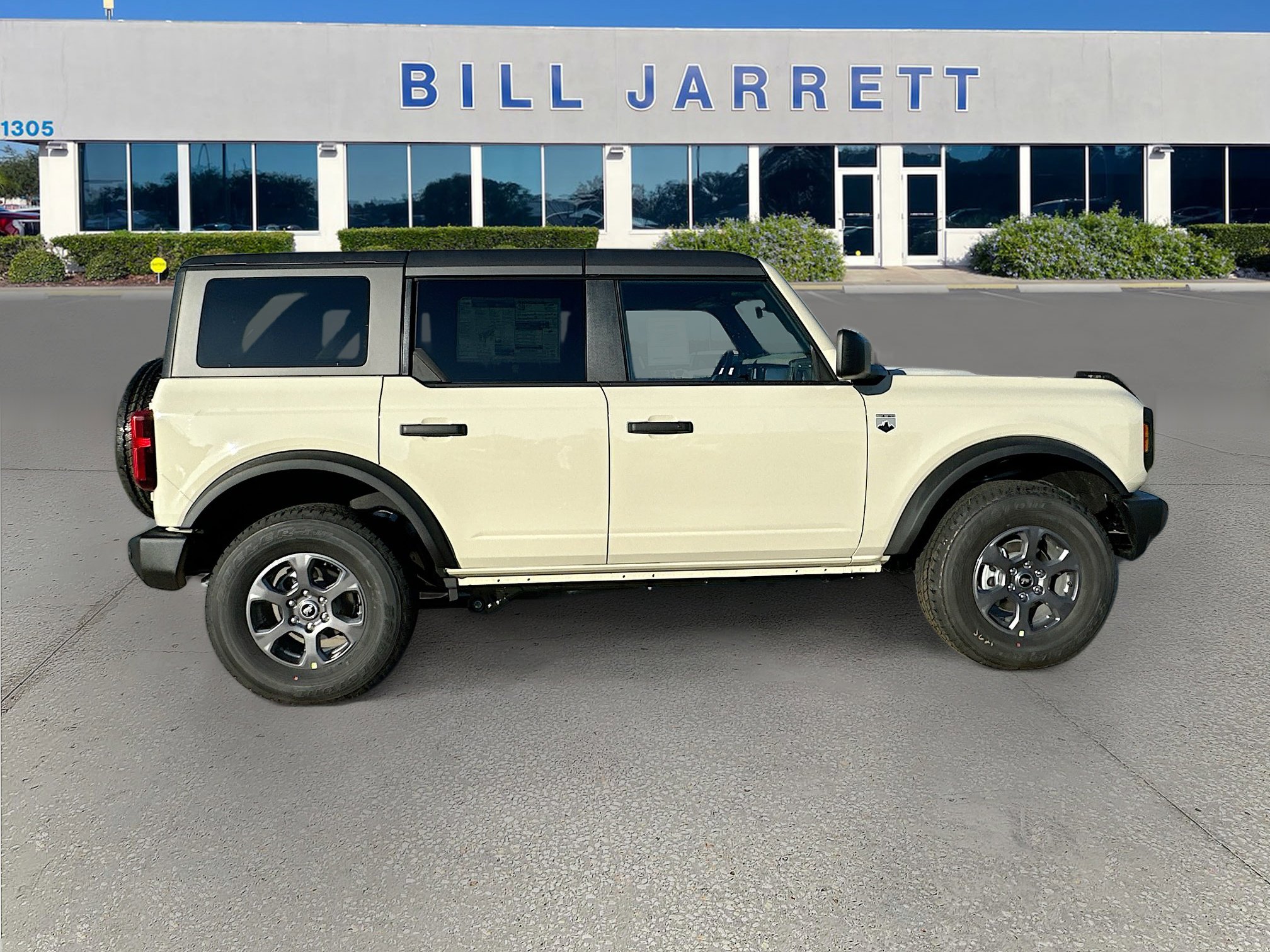 New 2025 Ford Bronco Big Bend image 3