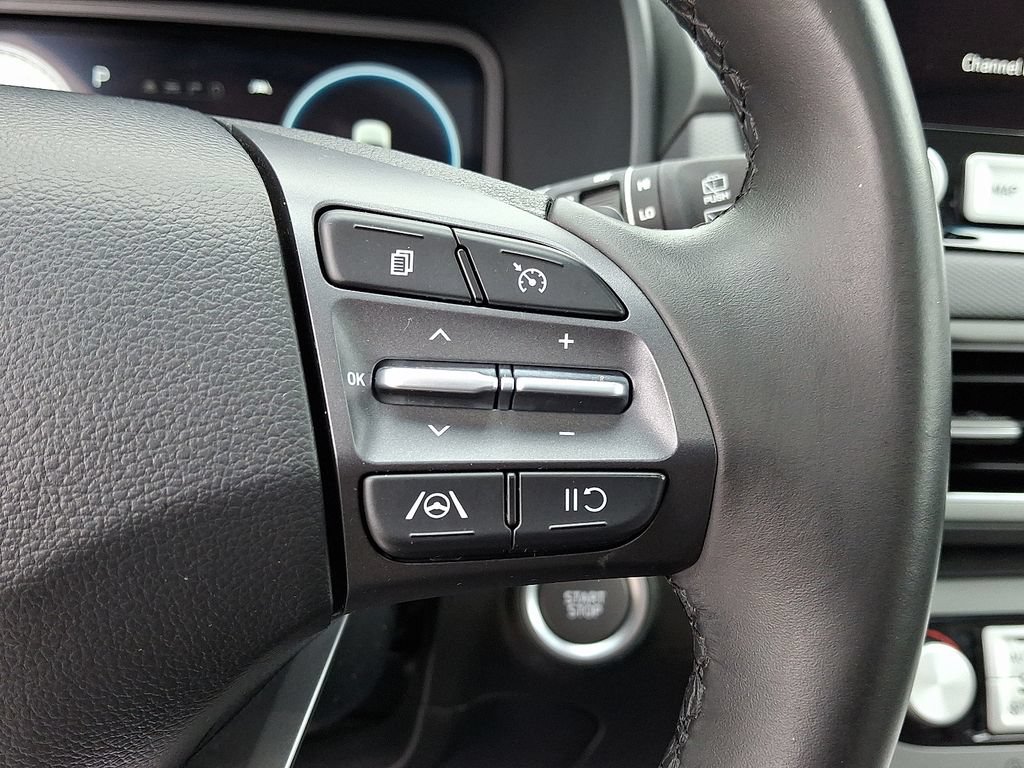 Used 2023 Hyundai Kona SEL FWD image 23