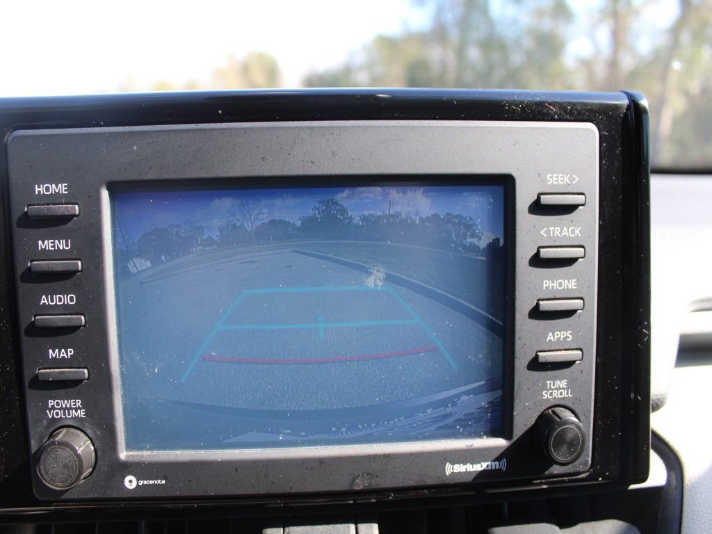 Used 2022 Toyota RAV4 XLE w/ Convenience Package image 6