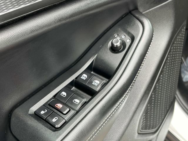 Used 2024 Jeep Grand Cherokee Altitude image 16