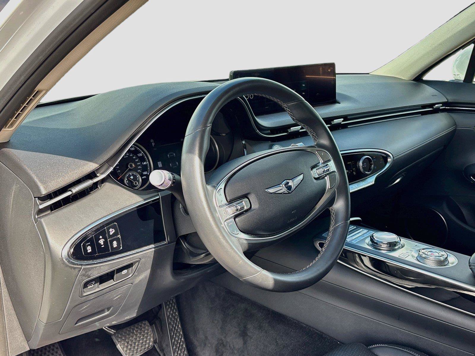 Used 2025 Genesis GV70 2.5T AWD/4WD image 9