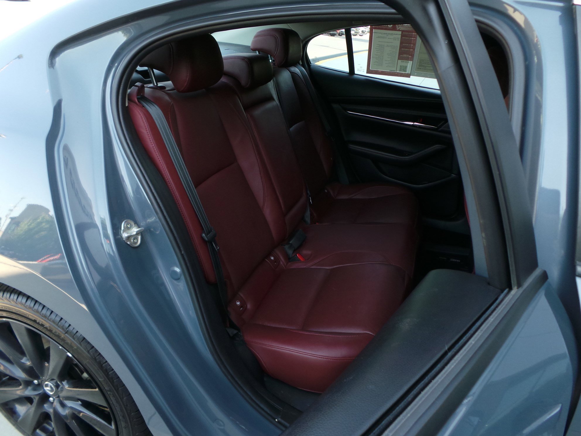 Used 2022 MAZDA MAZDA3 s FWD image 33
