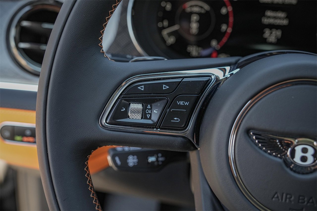 New 2025 Bentley Bentayga image 24