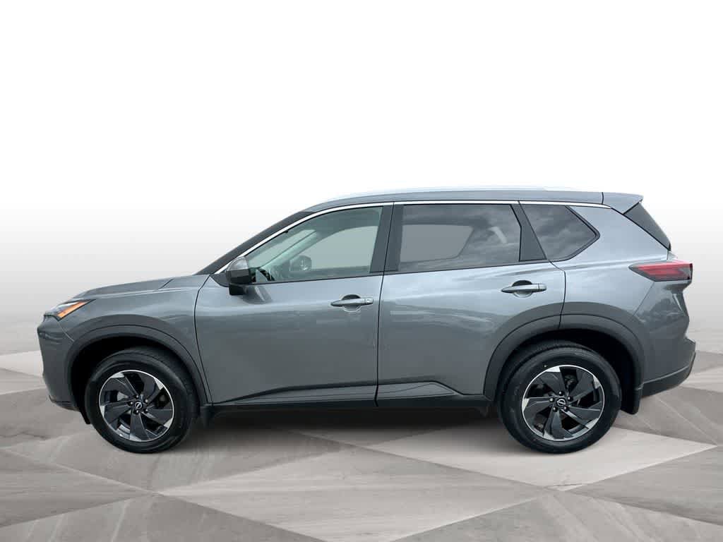 Used 2025 Nissan Rogue SV w/ SV Premium Package FWD image 5