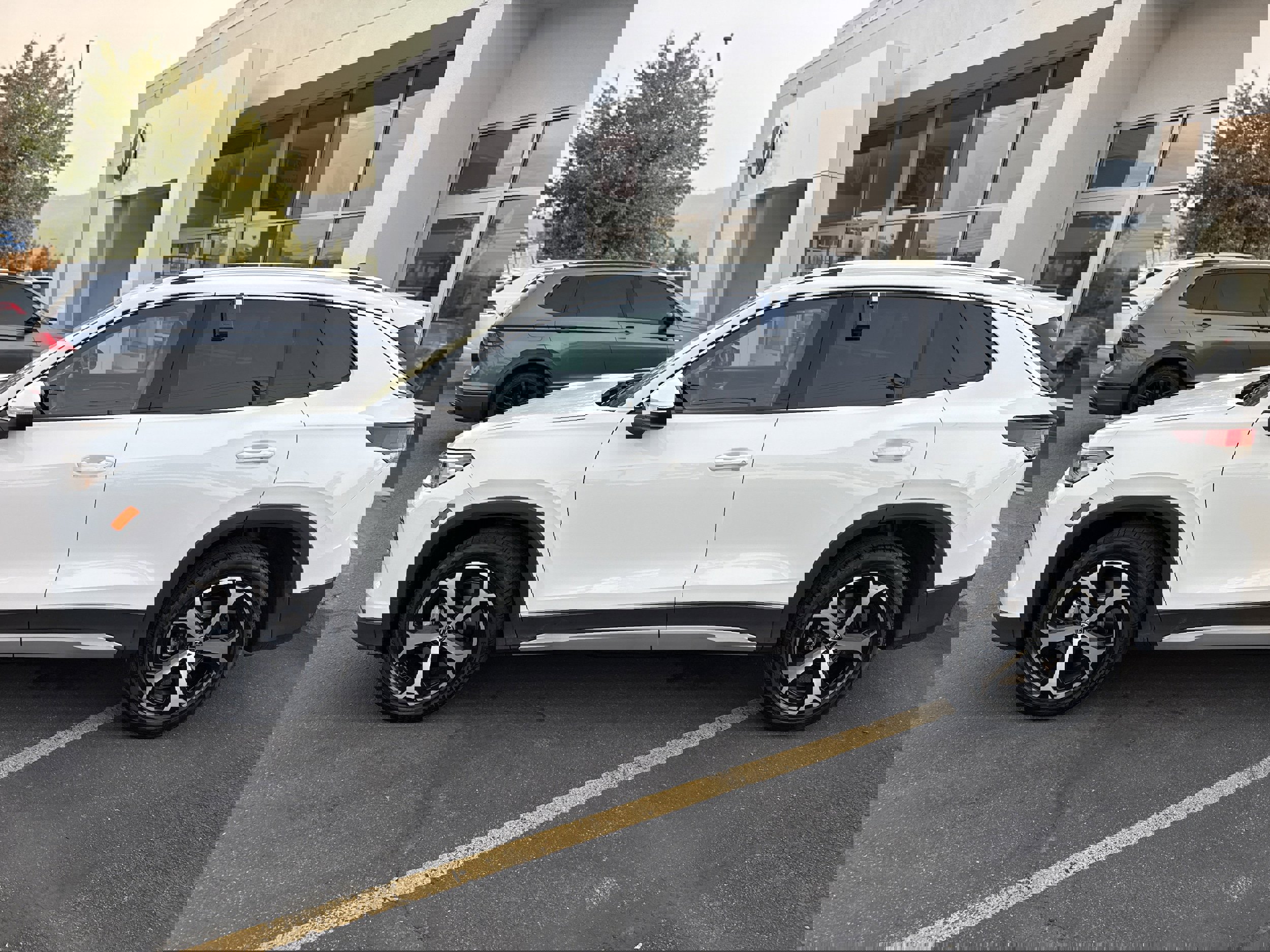 New 2025 Volkswagen Tiguan SE image 6