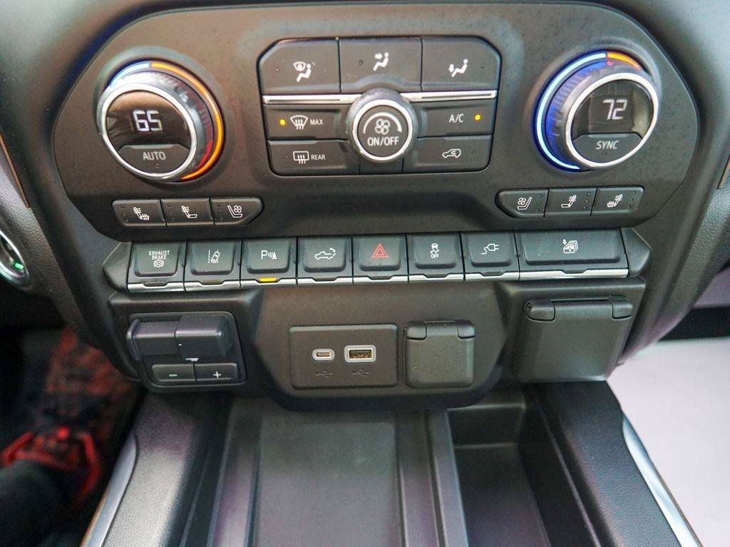 Used 2021 Chevrolet Silverado 3500 High Country AWD/4WD image 31