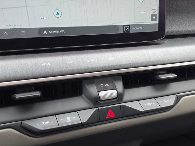 Certified 2024 Kia EV9 Wind AWD/4WD image 34