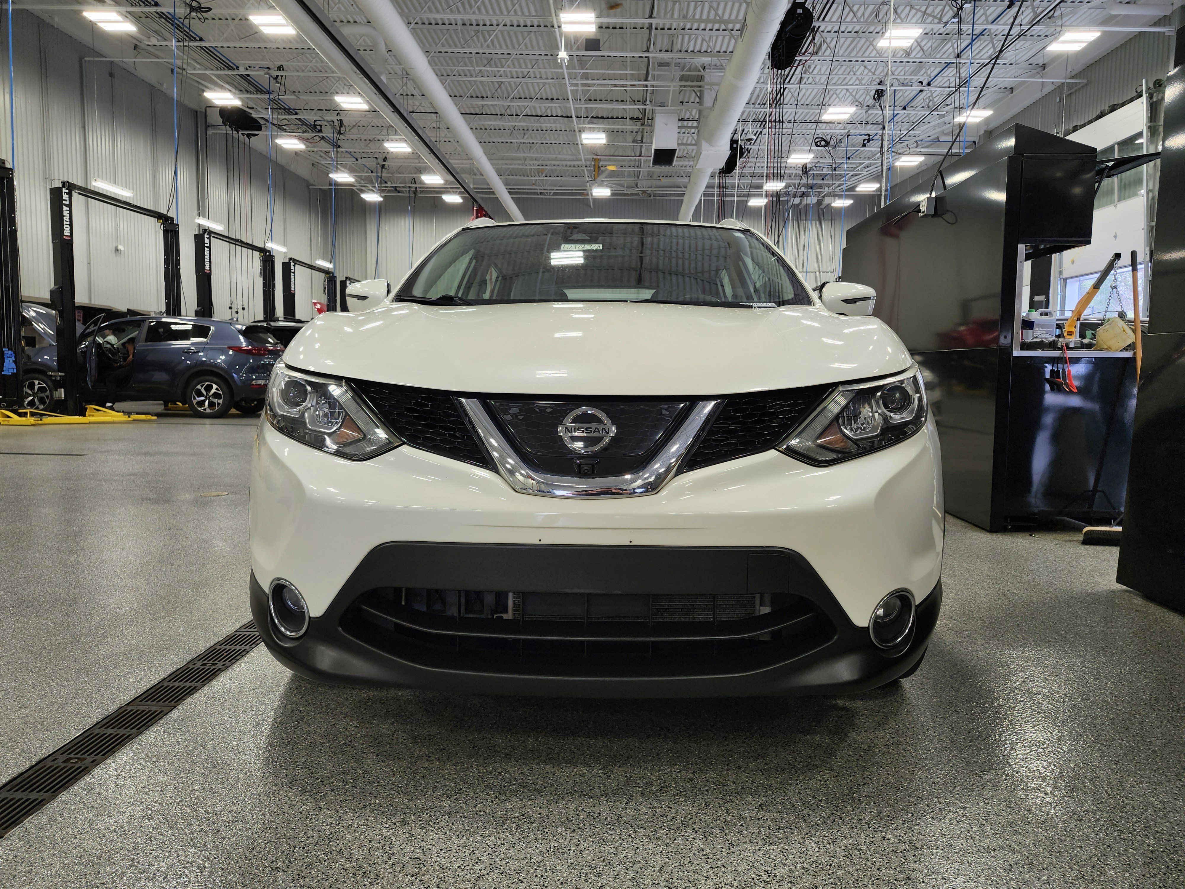 Used 2018 Nissan Rogue Sport SL w/ SL Premium Package image 29