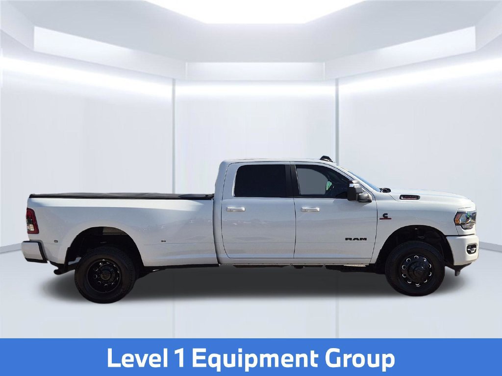 Used 2023 RAM 3500 Big Horn w/ Night Edition AWD/4WD image 8