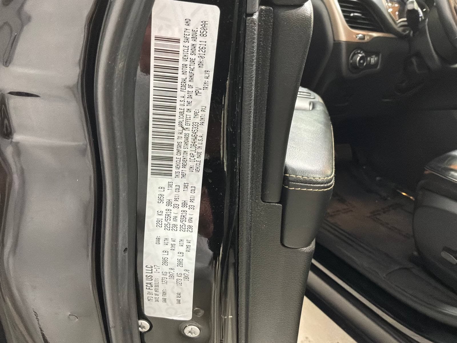 Used 2017 Jeep Cherokee Limited FWD image 30