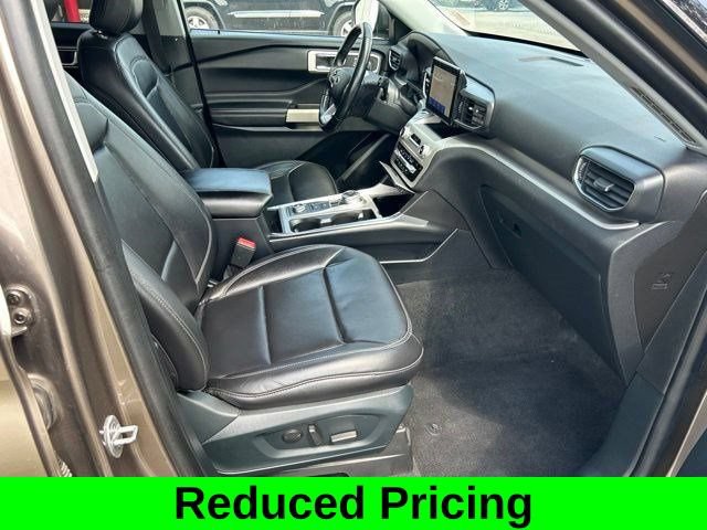 Used 2021 Ford Explorer XLT w/ Equipment Group 202A AWD/4WD image 53