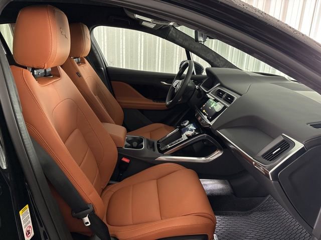 Used 2024 Jaguar I-PACE R-Dynamic HSE image 30