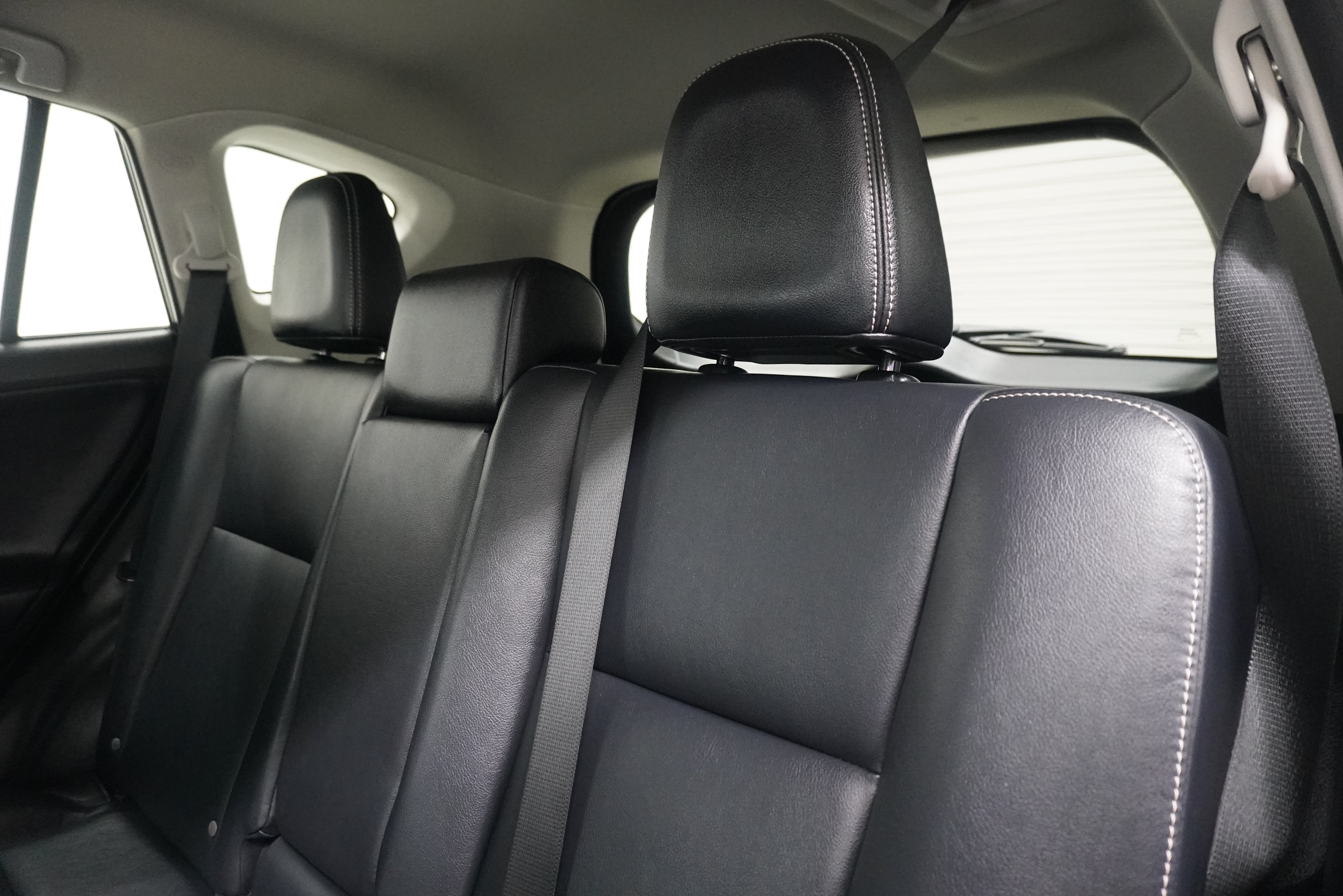 Used 2013 Toyota RAV4 Limited FWD image 13