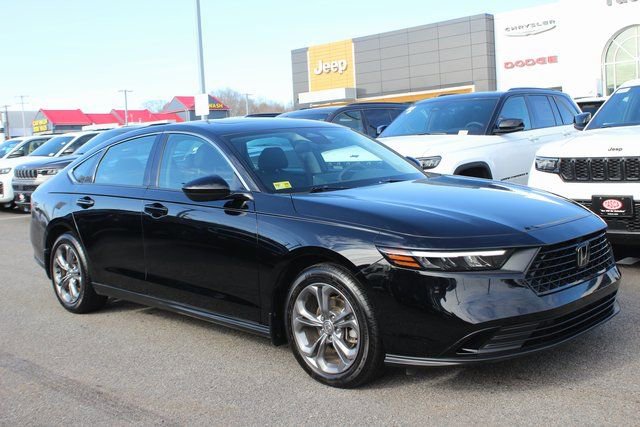 Used 2024 Honda Accord EX image 1