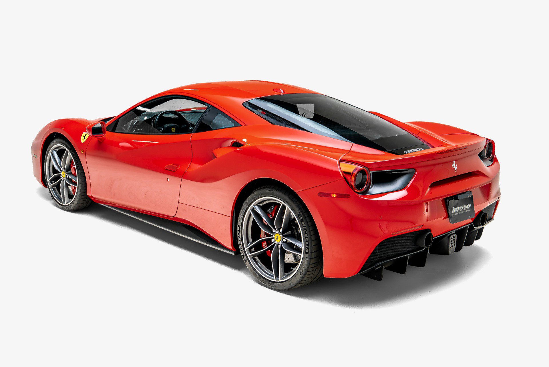 Used 2018 Ferrari 488 GTB RWD image 13