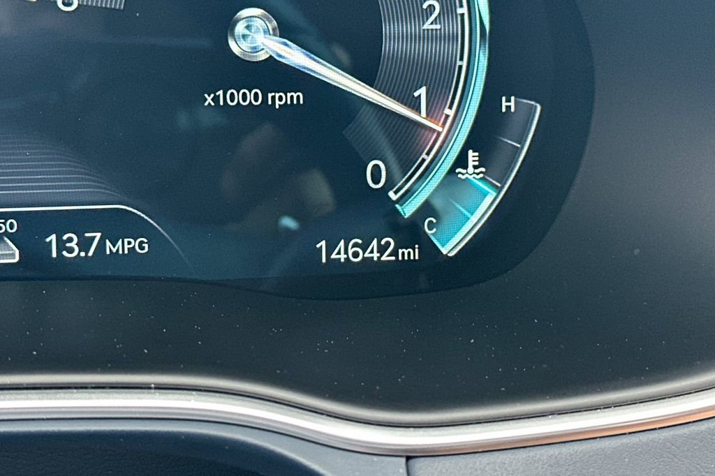 Used 2023 Genesis GV80 2.5T w/ Prestige 20" Package image 32