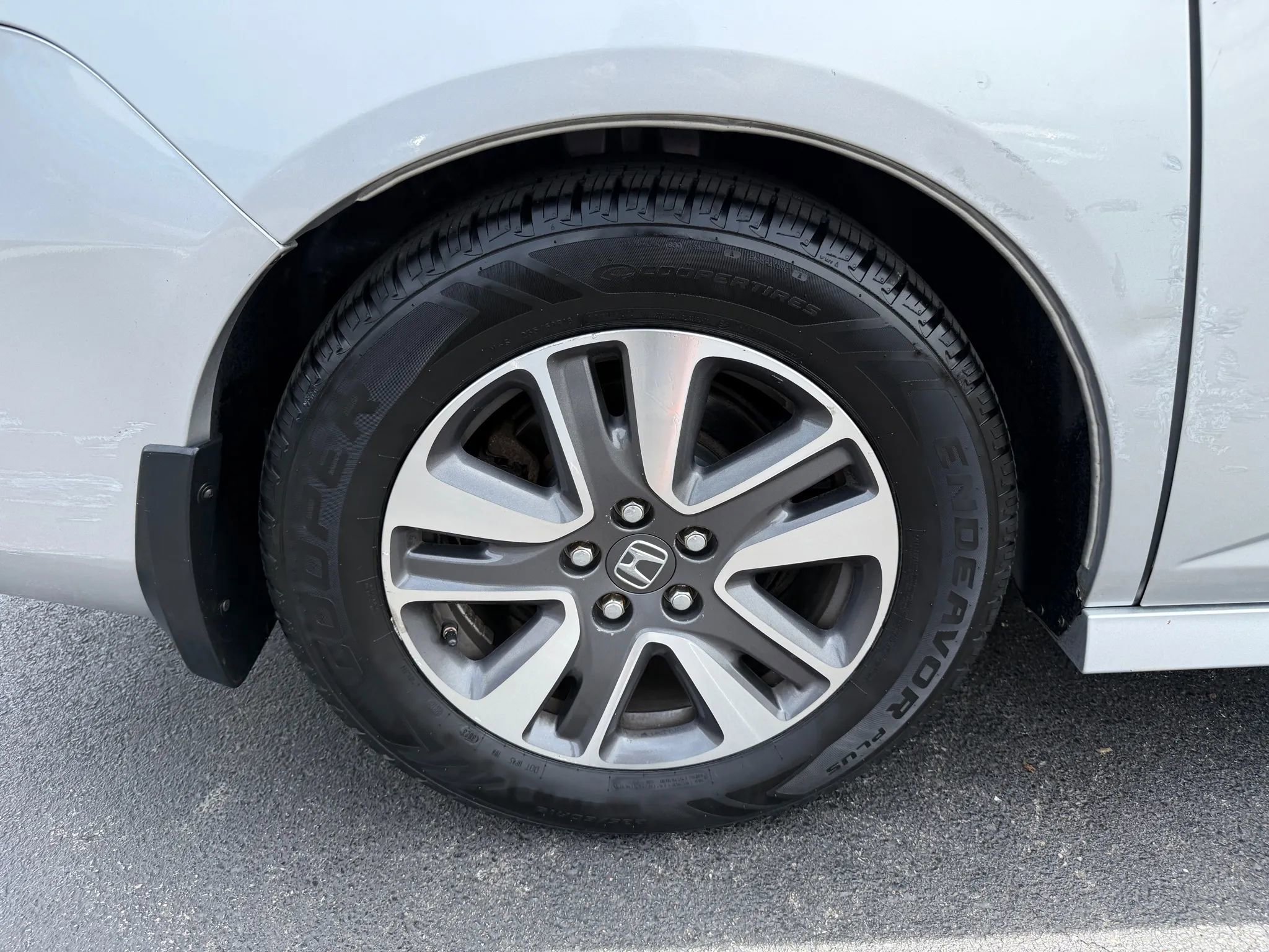 Used 2015 Honda Odyssey Touring Elite image 57