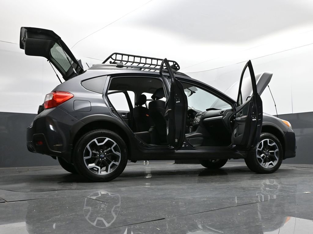 Used 2017 Subaru Crosstrek 2.0i Premium image 35
