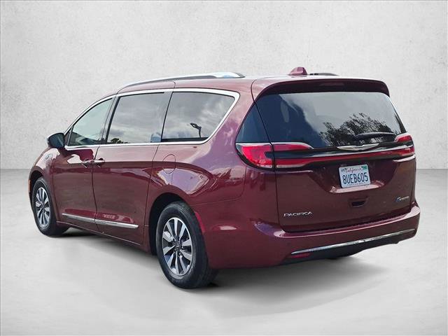 Used 2021 Chrysler Pacifica Limited w/ Uconnect Theater Family Group FWD image 7
