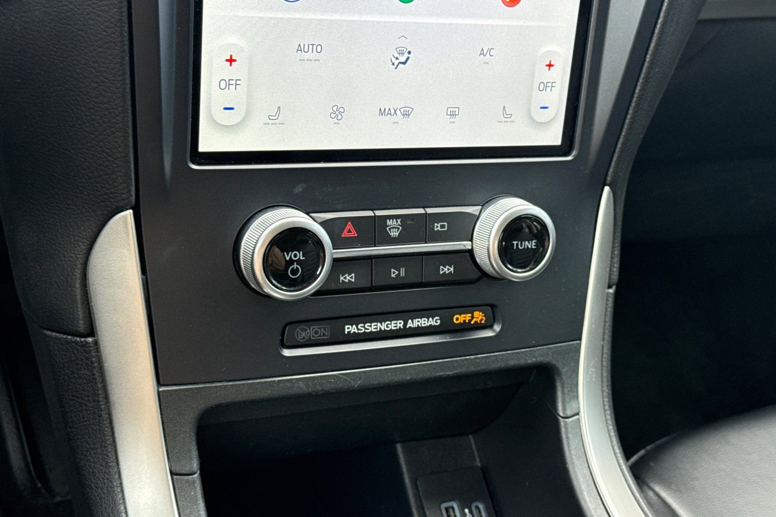 Used 2022 Ford Edge SEL image 22