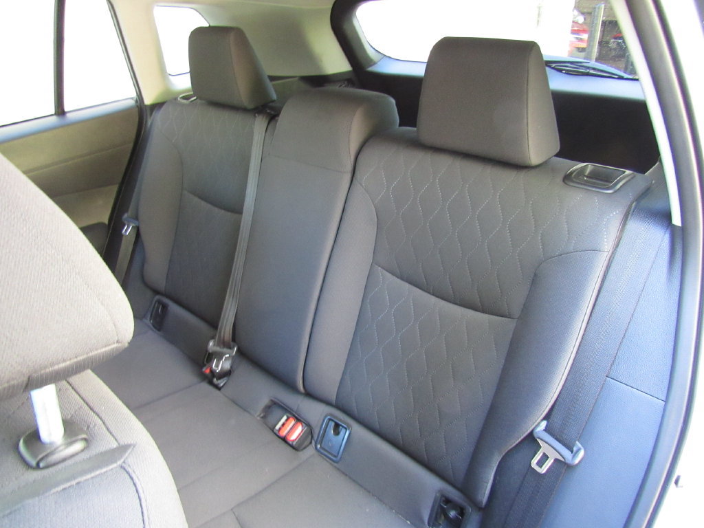 Used 2025 Toyota Corolla Cross LE AWD/4WD image 15