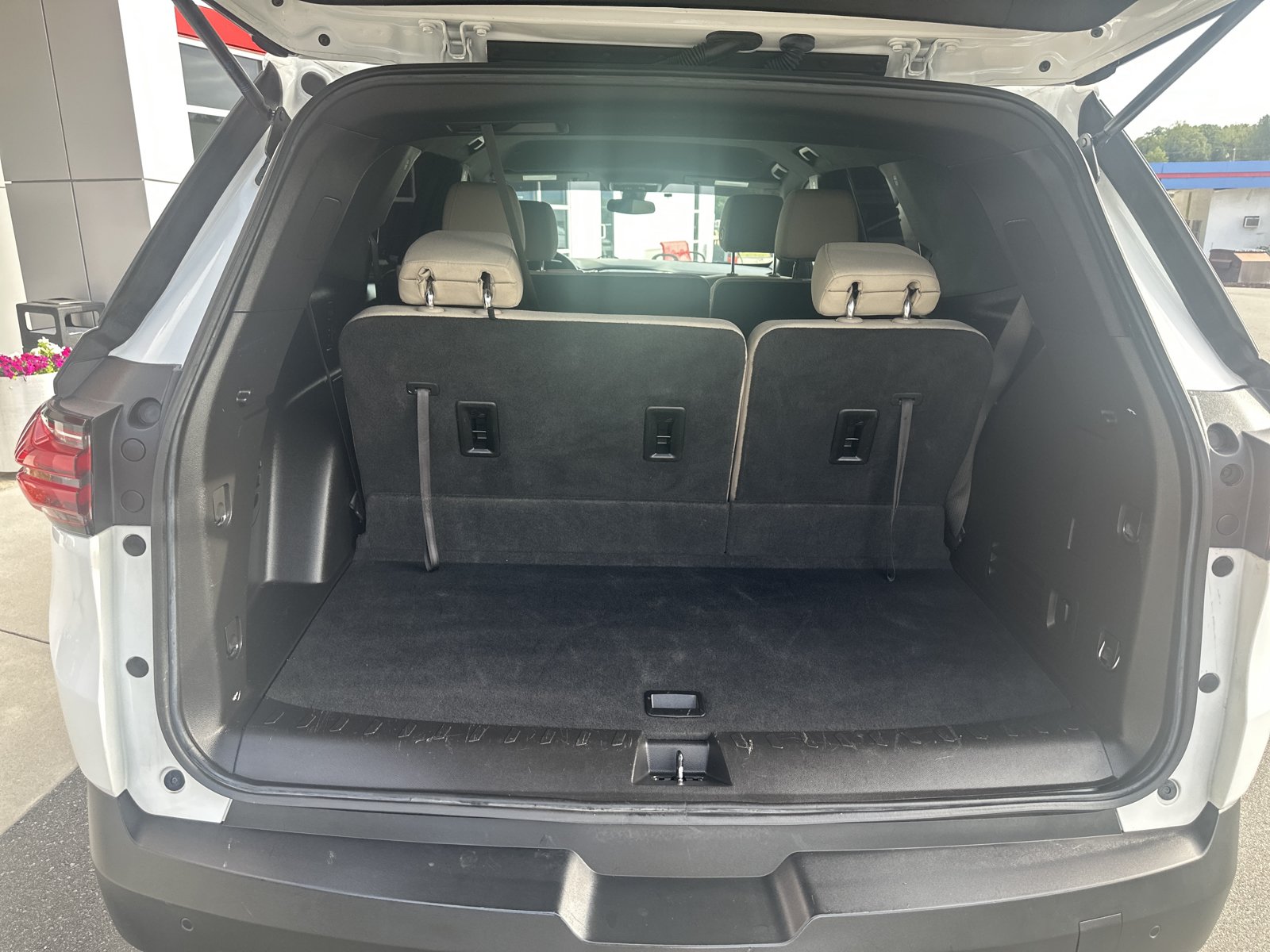Used 2023 Chevrolet Traverse LS w/ Safety Package AWD/4WD image 25