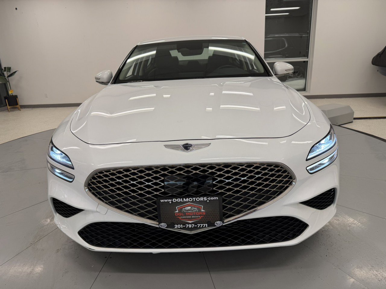 Used 2022 Genesis G70 2.0T image 56