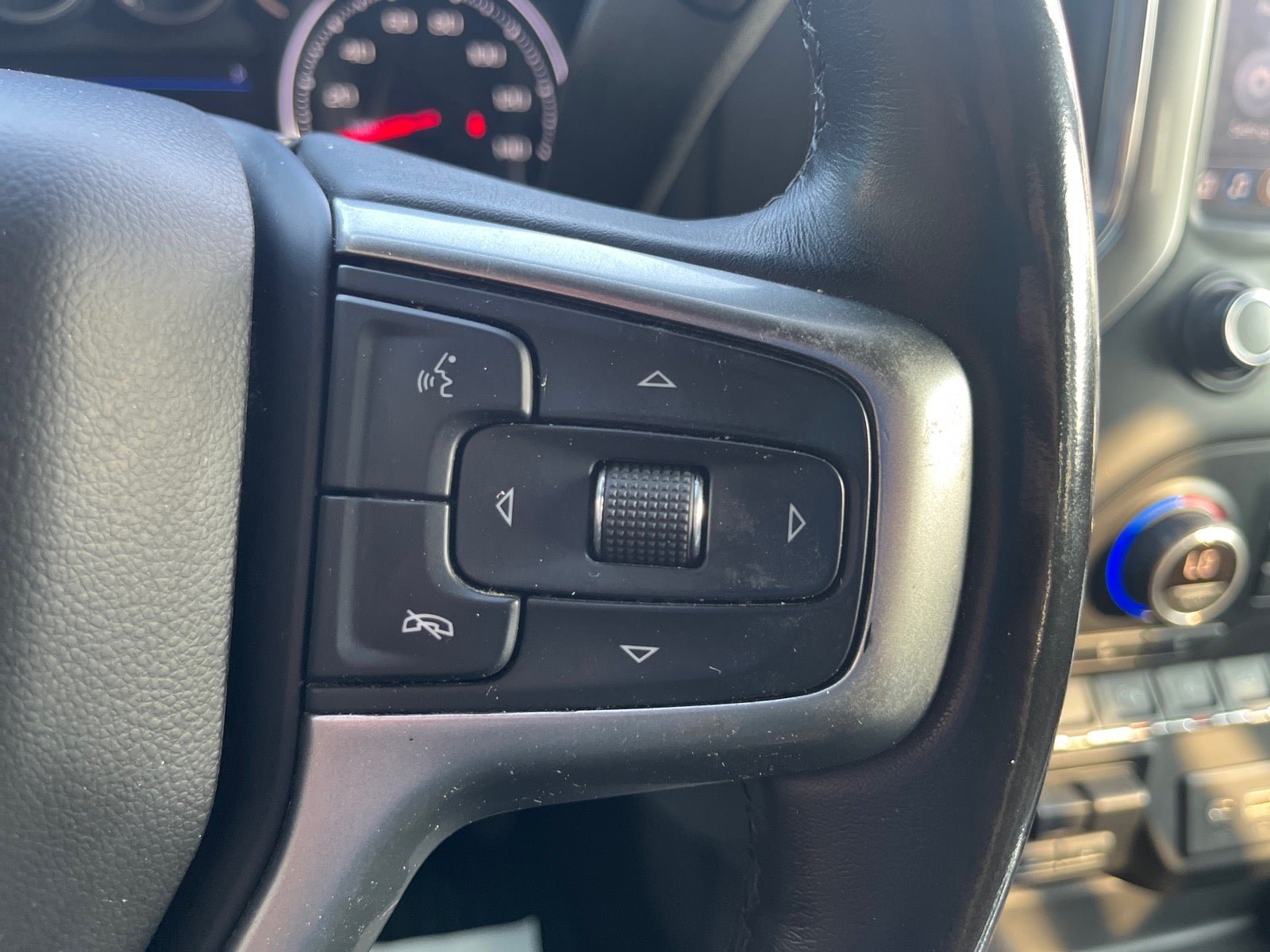 Used 2020 Chevrolet Silverado 1500 RST w/ All-Star Edition AWD/4WD image 28