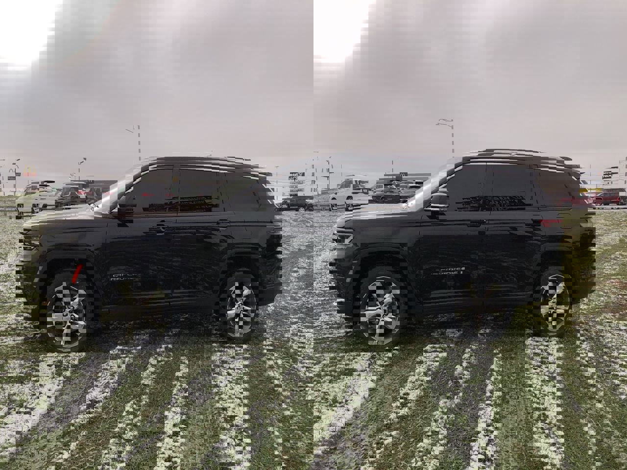 Used 2021 Jeep Grand Cherokee L Limited image 3