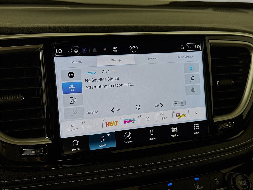 New 2026 Chrysler Pacifica Select image 16