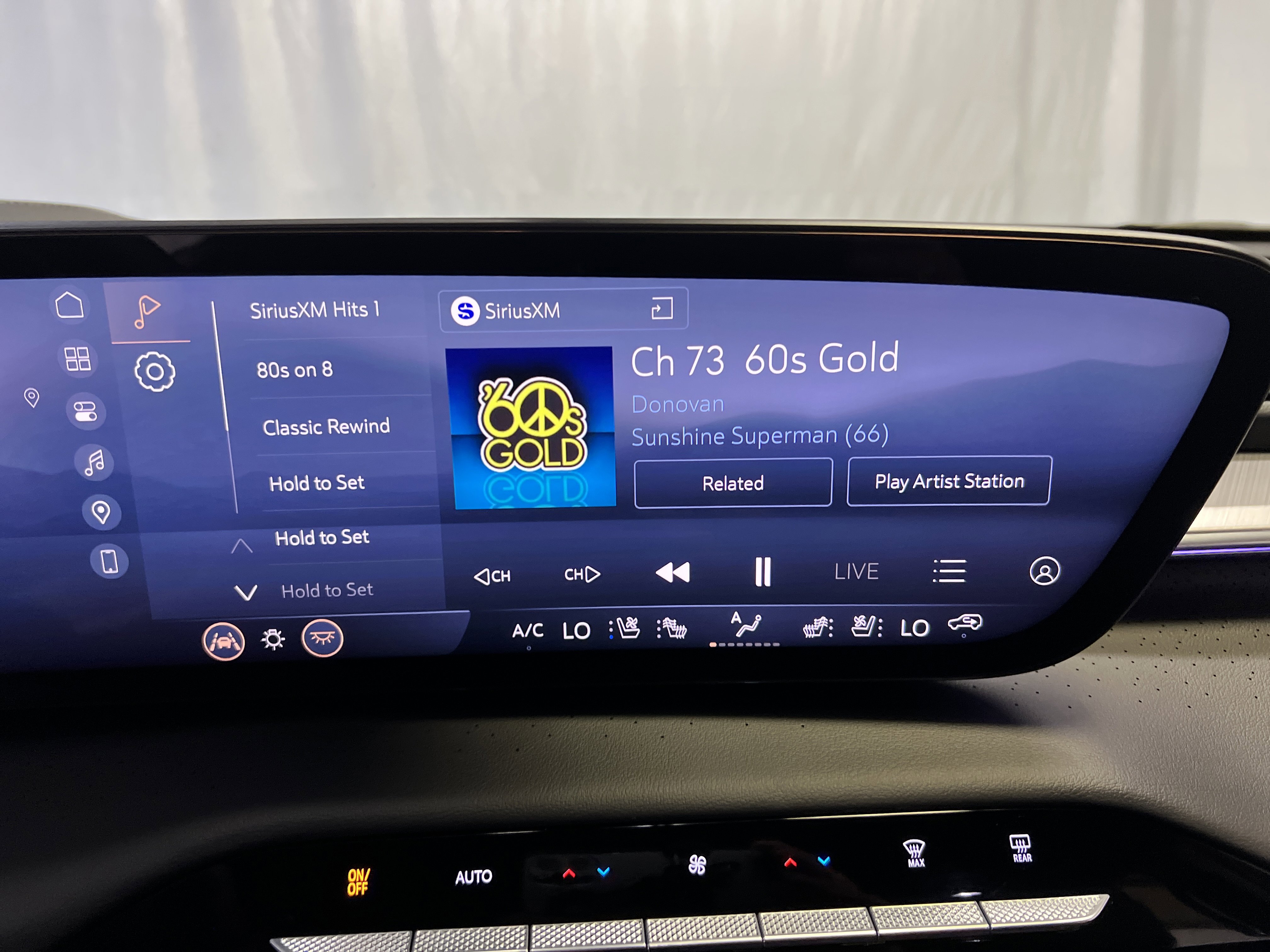 Certified 2026 Buick Enclave Avenir w/ Super Cruise Package AWD/4WD image 20