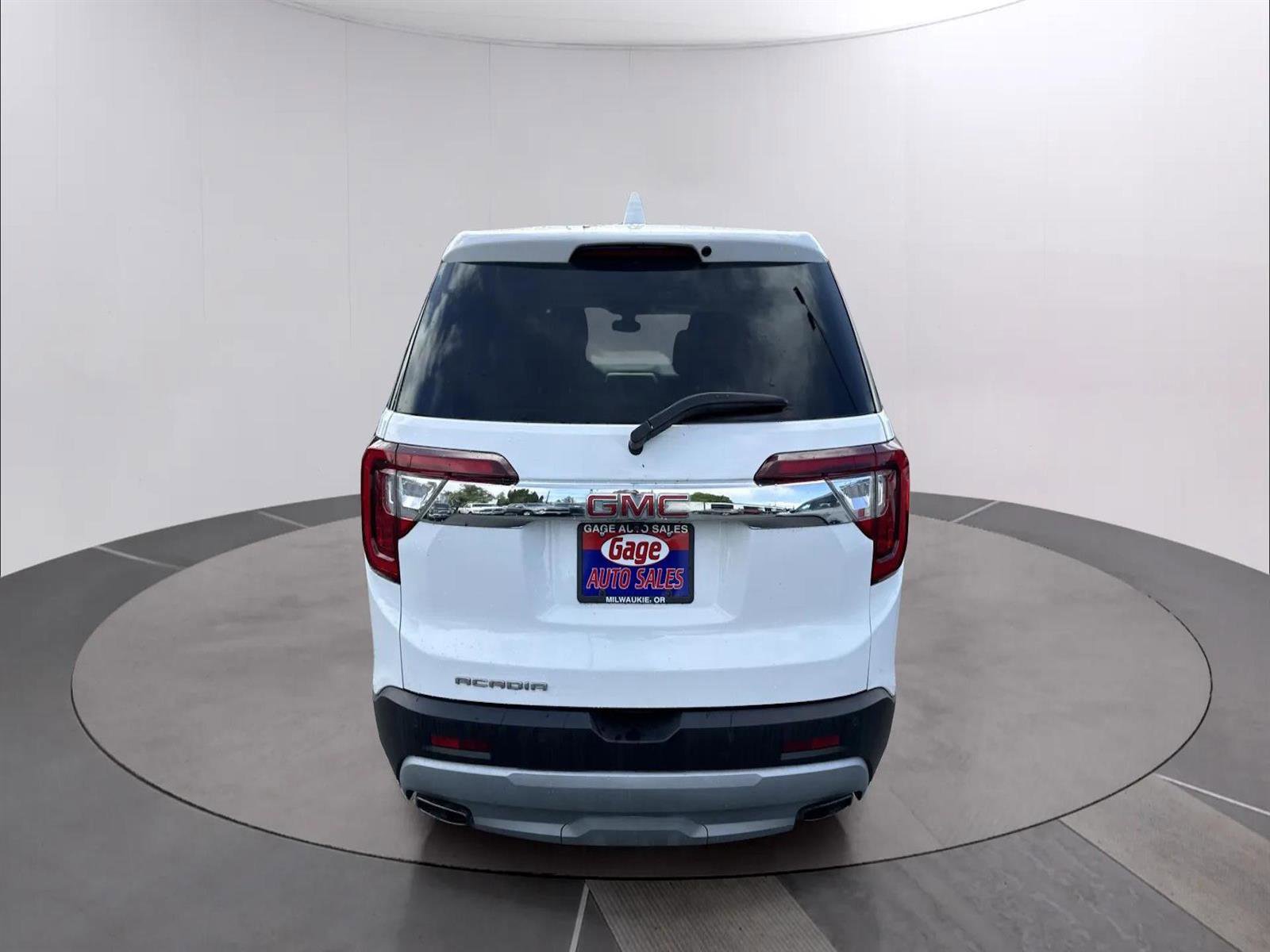 Used 2022 GMC Acadia SLE FWD image 9