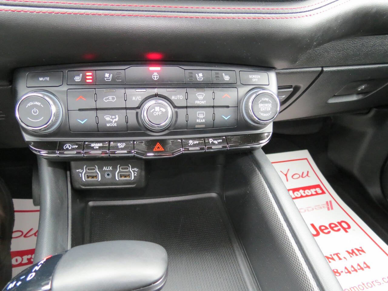 Used 2024 Dodge Durango GT AWD/4WD image 16