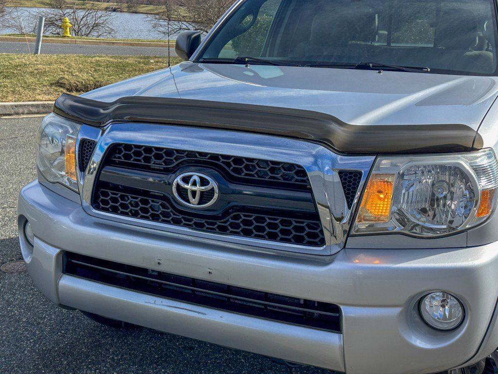 Used 2011 Toyota Tacoma w/ SR5 Pkg #2 image 7