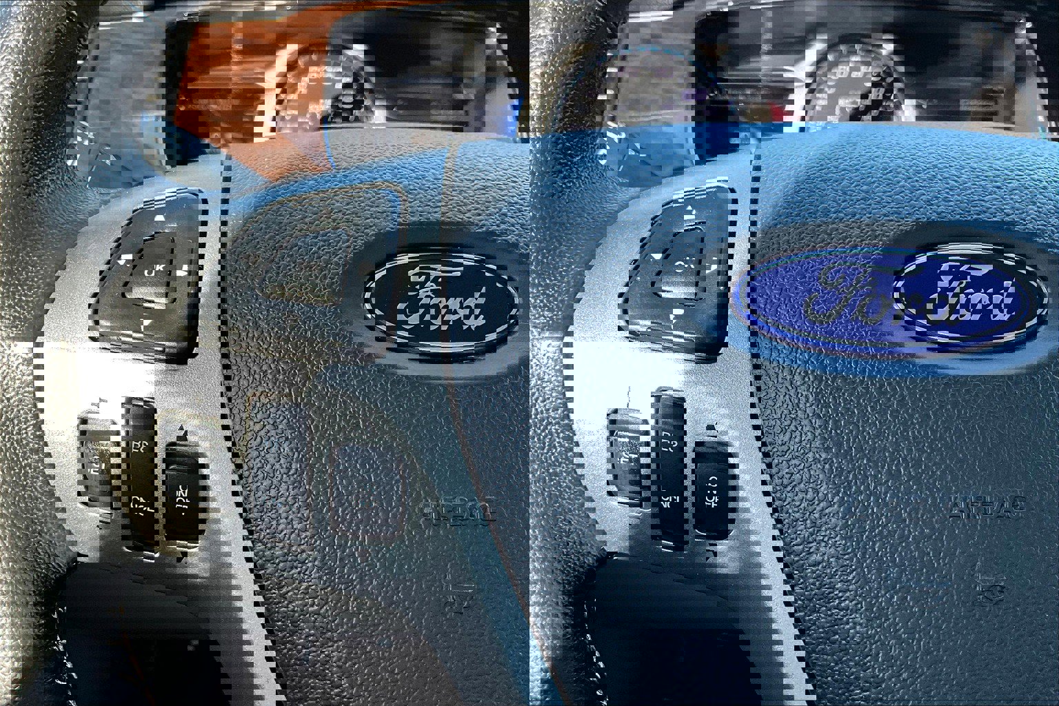 Used 2017 Ford Taurus Limited image 18