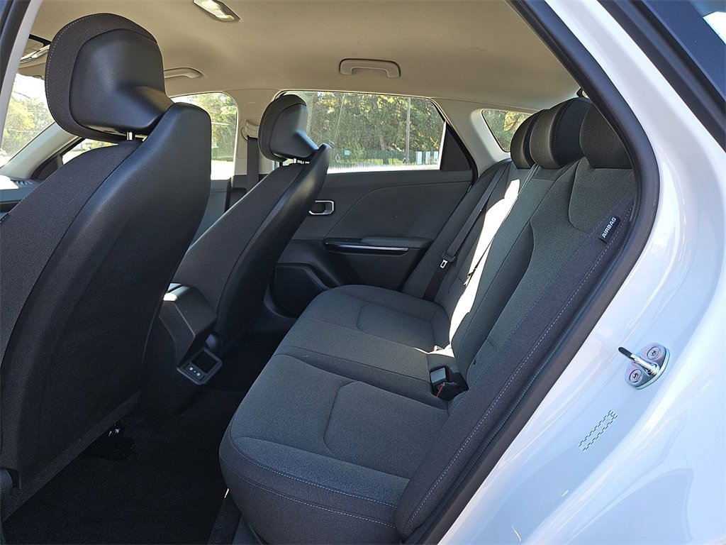 Certified 2025 Kia K4 LX image 12